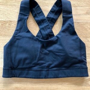 womens Lululemon sport bra size 4